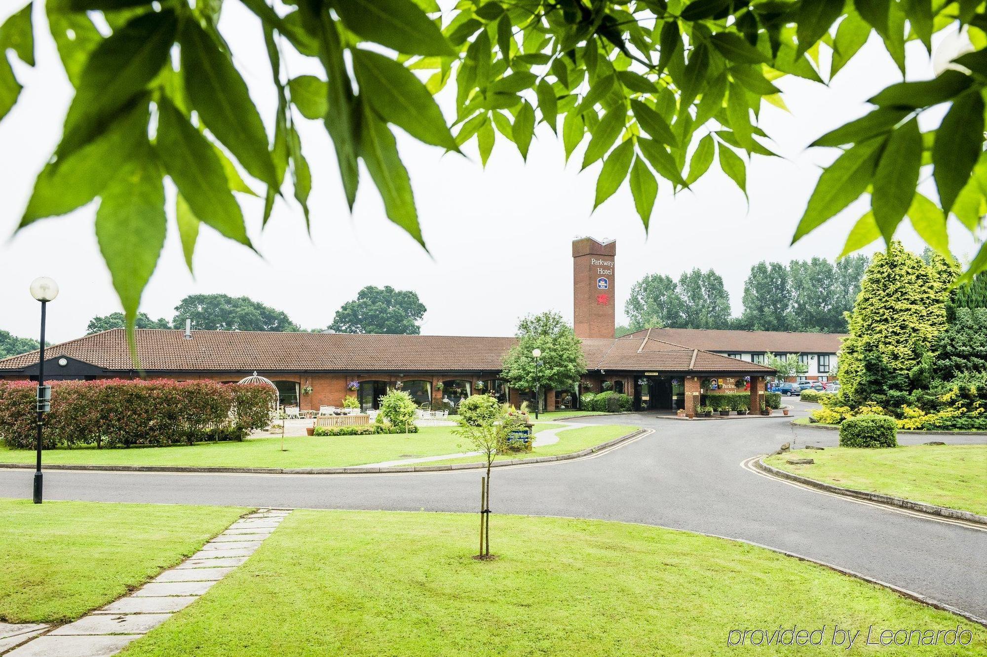 Parkway Hotel & Spa Cwmbran Exterior photo